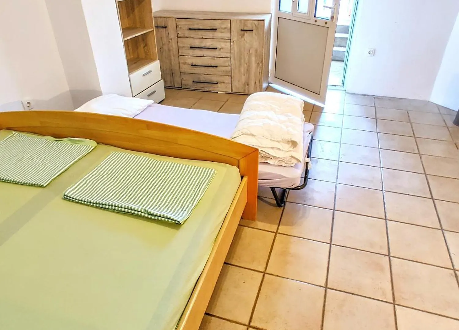 Flogita - 5 Beautiful Apartments