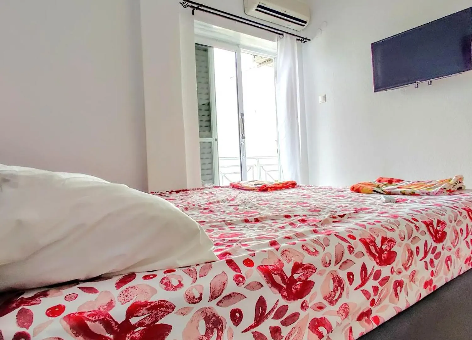 Flogita - 5 Beautiful Apartments