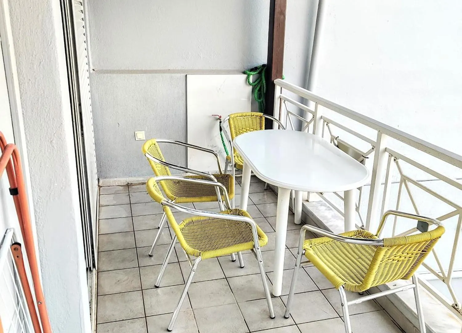 Flogita - 5 Beautiful Apartments 0*,  그리스