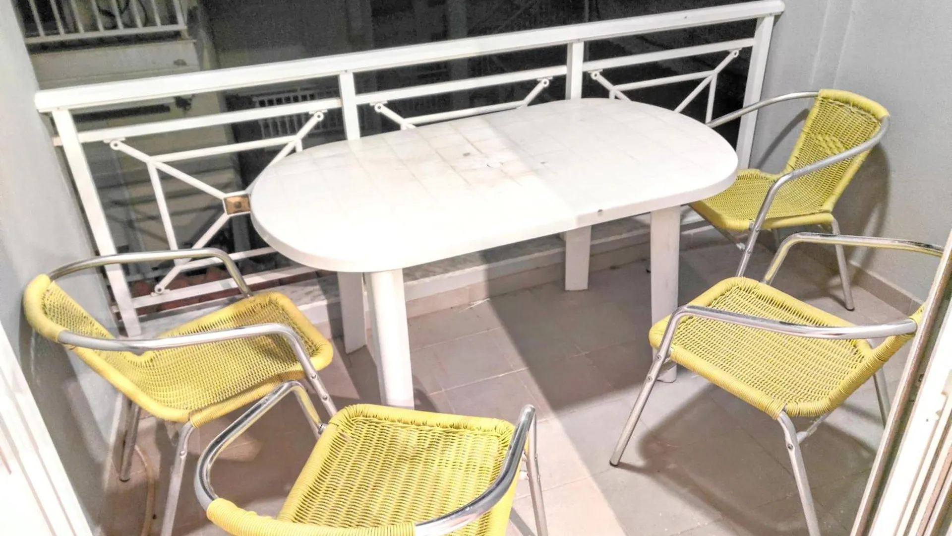 Flogita - 5 Beautiful Apartments 0*,  그리스
